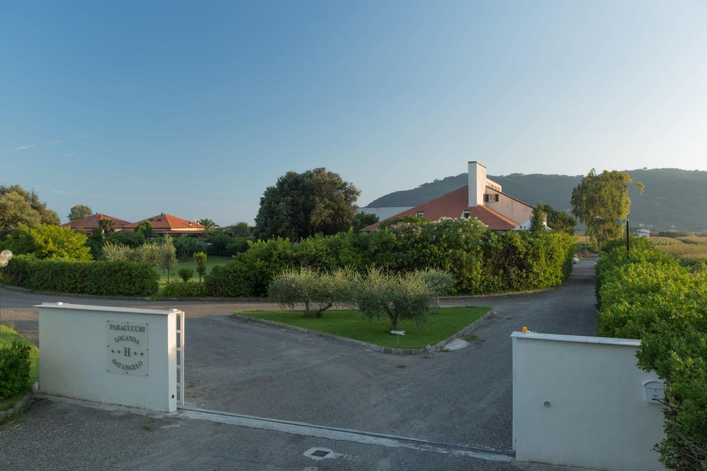 Locanda Dell'Angelo Luni Exterior foto